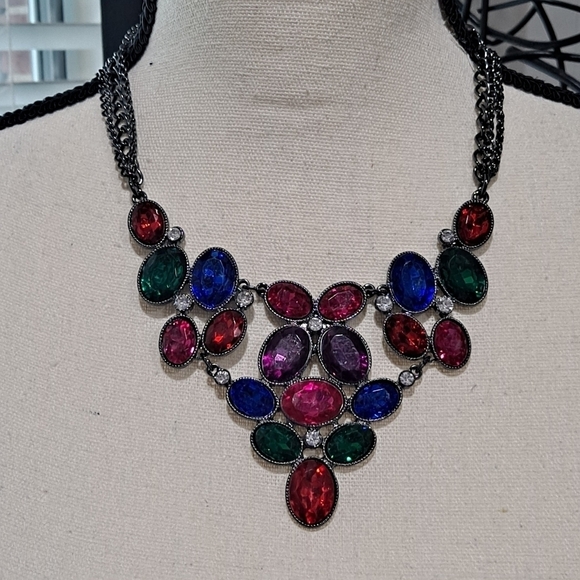 Crystal Statement Necklace Gunmetal Chain - Picture 1 of 4